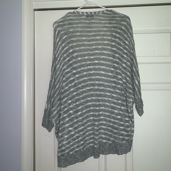 grey and white striped BDG cardigan - Picture 3 of 3